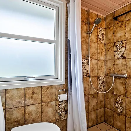 3 Bedroom Awesome In
