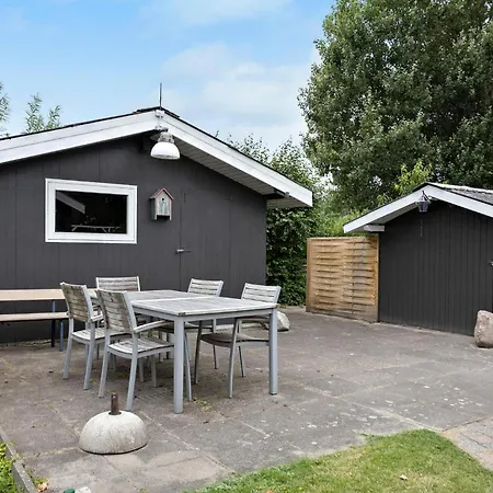 別荘 Awesome In With Wifi フレデリクスハウン