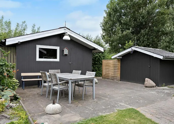 別荘 Awesome In With Wifi フレデリクスハウン