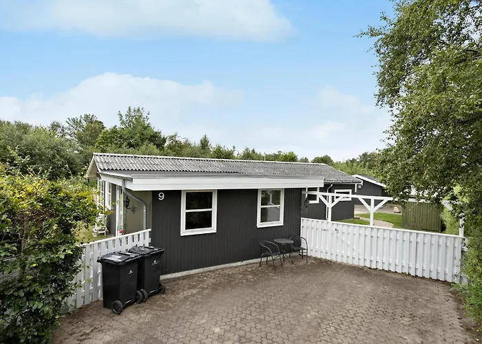 別荘 Awesome In With Wifi フレデリクスハウン