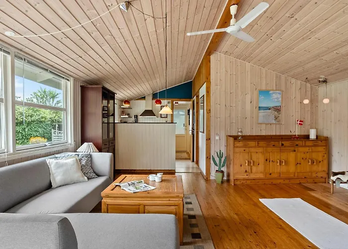 別荘 Awesome In With Wifi フレデリクスハウン